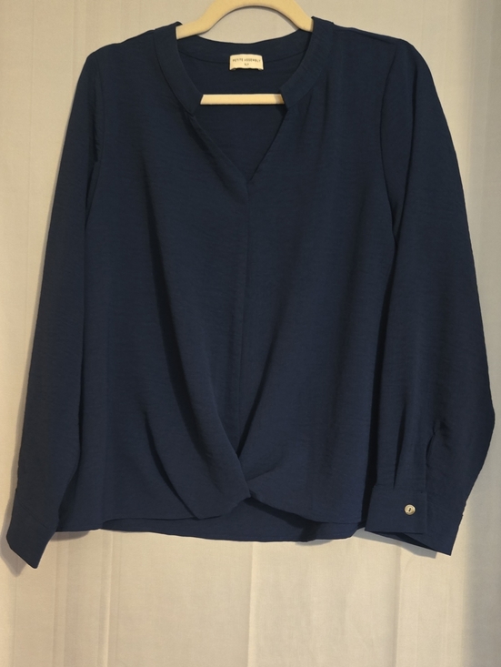 Petite Assembly Tops - Petite Assembly Navy Twist-Front Long Sleeve Blouse Size XLP